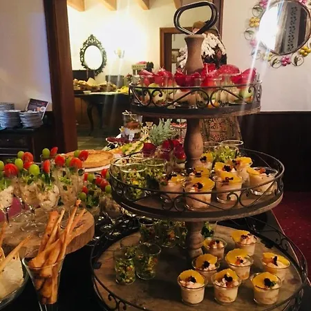 Hotel Haus Keuthen 3*