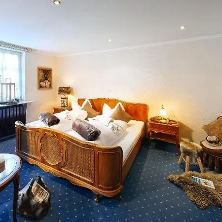 Haus Keuthen Hotel 3*