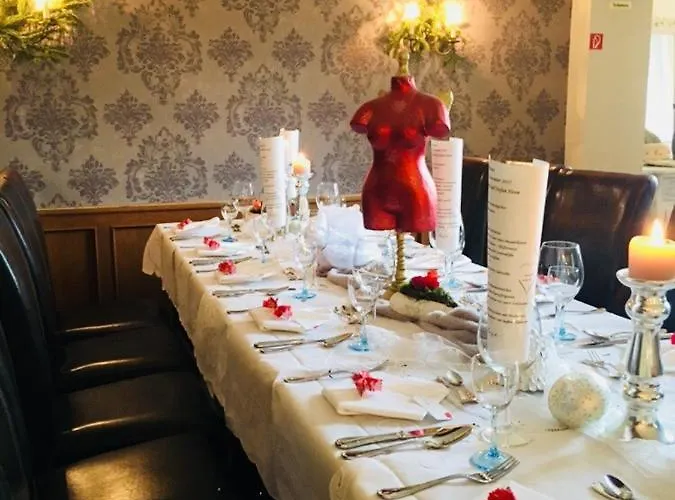 Haus Keuthen Отель 3*