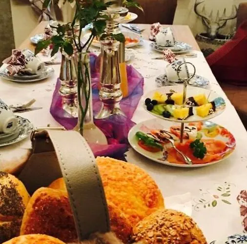 Haus Keuthen Отель 3*