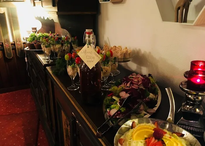 Haus Keuthen Отель