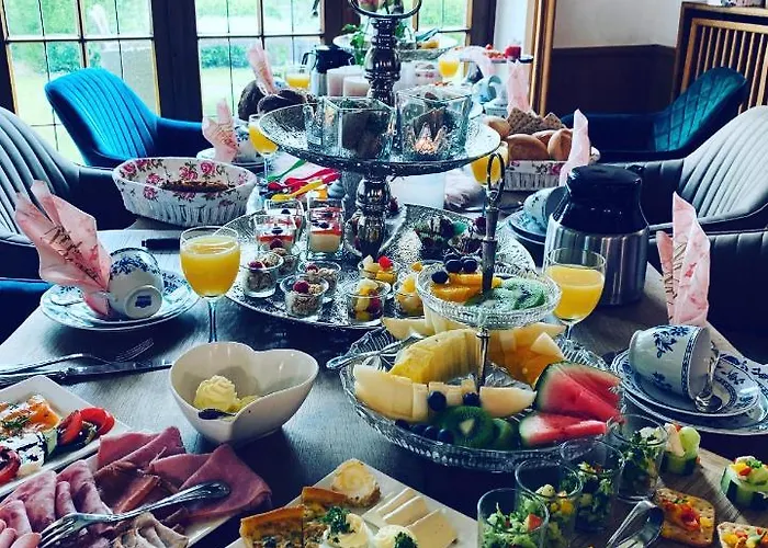 Hotel Haus Keuthen 3*