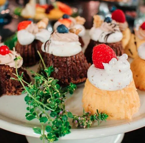 Haus Keuthen Отель